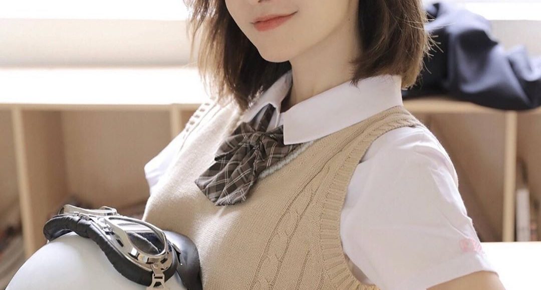 Cerita Sex Bercinta Dengan Kakak Kelas Tetek Kenyal